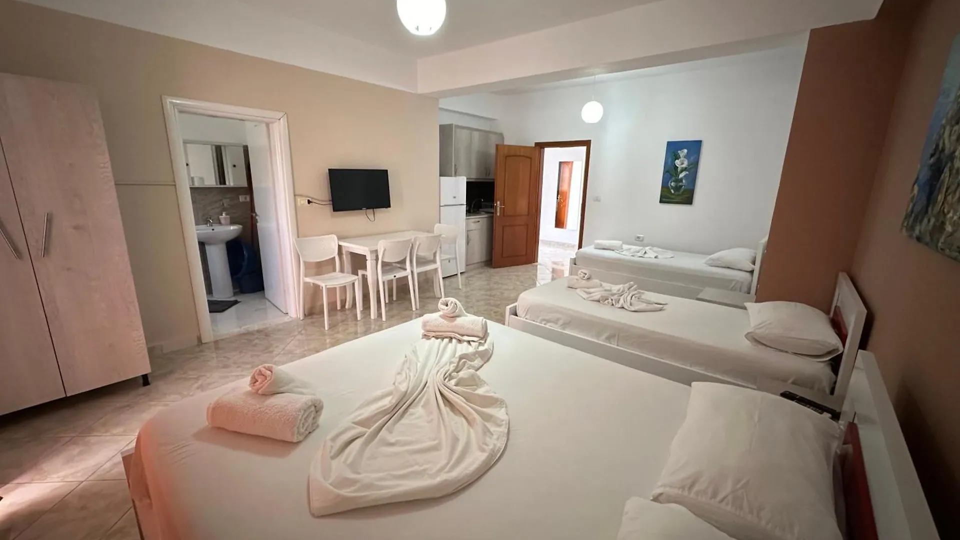 Skenderi Apartments Ksamil Albania